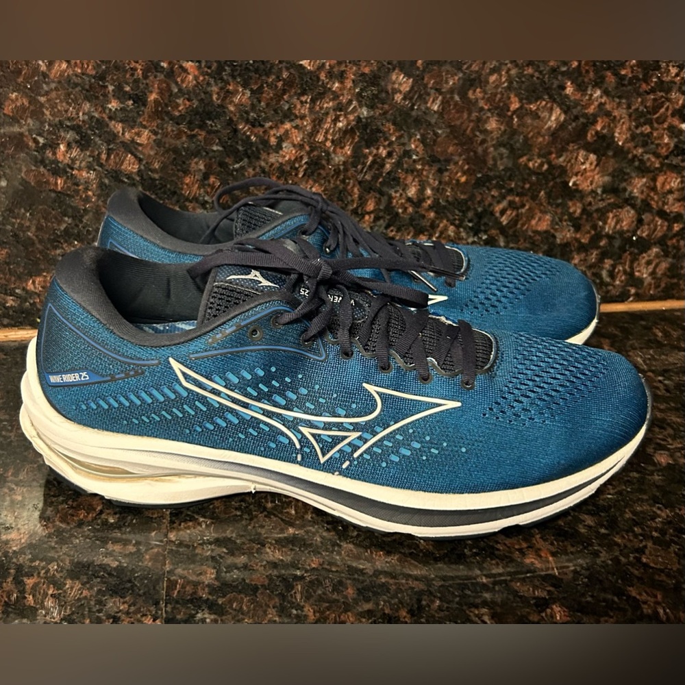 Mizuno Men’s Wave Rider 25 Running Shoe Imperial Blue Size 12